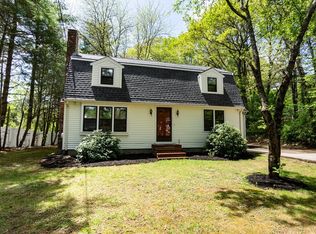 45 Neal St, Walpole, MA 02081