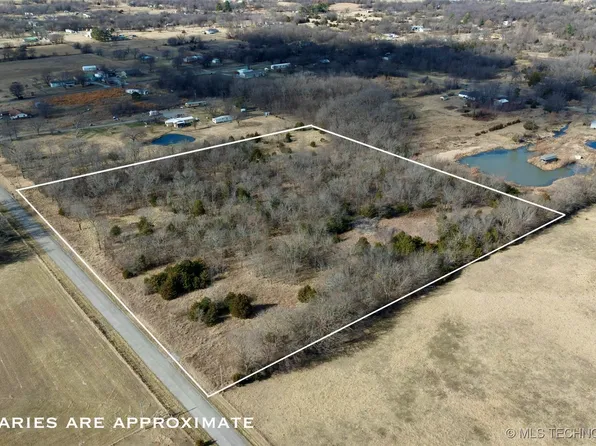 1700 W 630th Rd, Chouteau, OK 74337