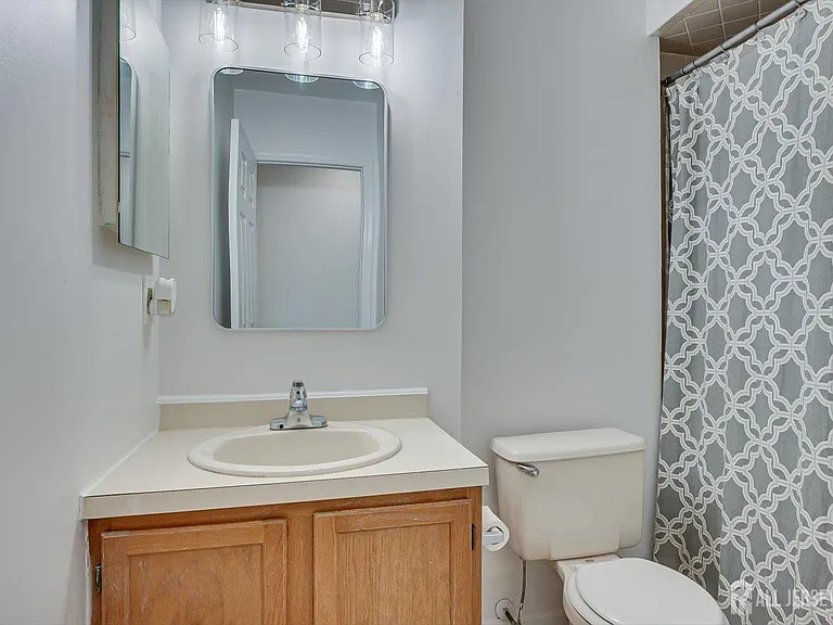 822 Darlington Dr — Photo 23
