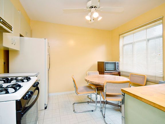 5th image of 4855 Carol St #A