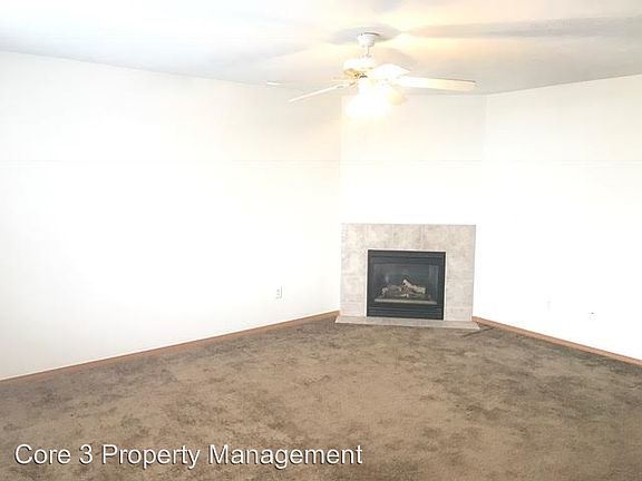 2nd image of 28 Fetzer Ct APT 09