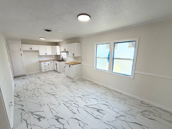 4th image of 1200 Beth Manor Dr