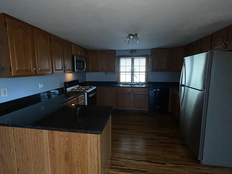 132 Pitman St — Photo 19