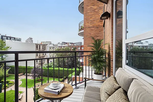 Sold by Compass | media 19