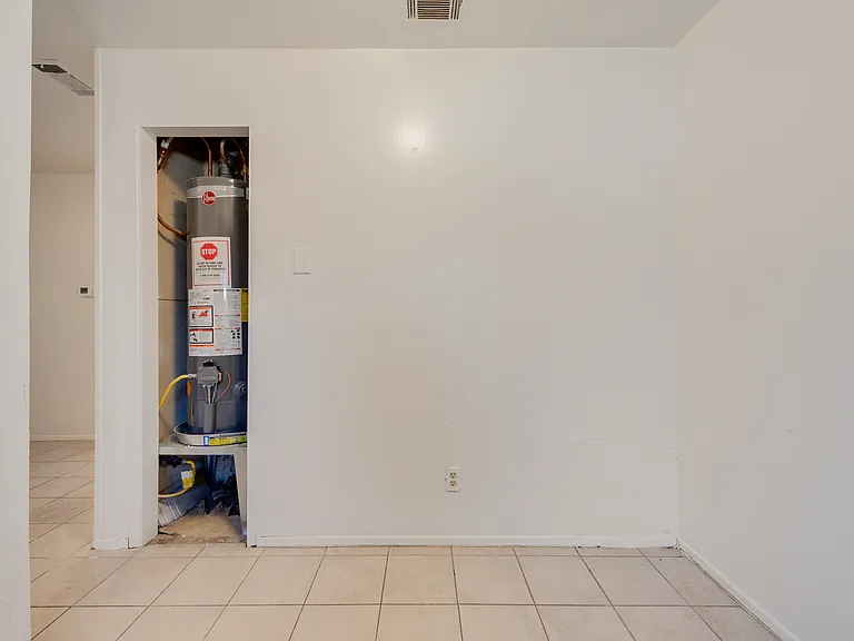 506 N Elm St #A — Photo 10