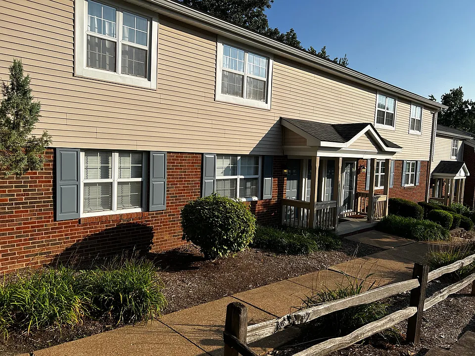 1606 Oriole Ln