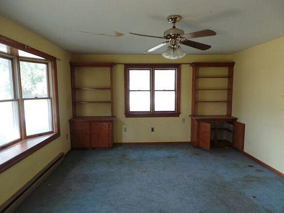 5th image of 21331 Ann St