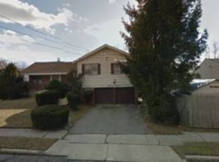 2488 Howard Rd, Bellmore, NY 11710