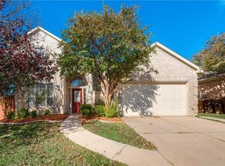 8628 Garden Springs Dr, Fort Worth, TX 76123