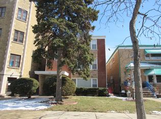 135 Custer Ave, Evanston, IL 60202