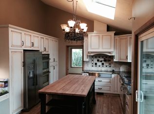 15500 NW Melody Ln, Beaverton, OR