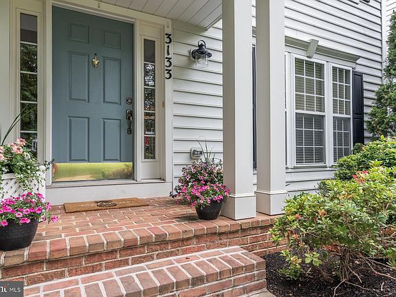 4th image of 3133 Saint Charles Pl