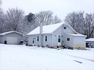 906 Longfellow Ave, Jackson, MI