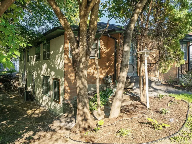 5346 Xerxes Ave S — Photo 1