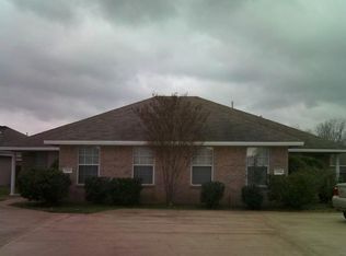 2307 Trace Mdws, College Station, TX 77845