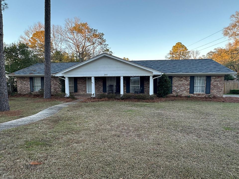1st image of 301 Beverly Ln