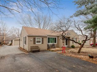 5611 Caenen St, Shawnee, KS 66216