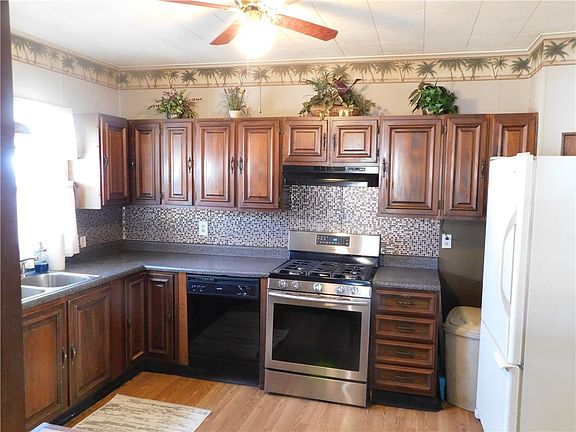 3rd image of 6729 Stockton Rd