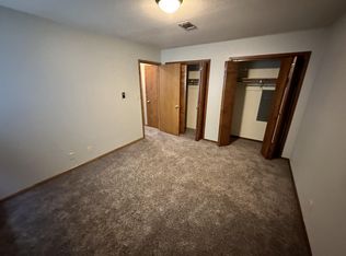 243 N 1st St #6, Seward, NE 68434