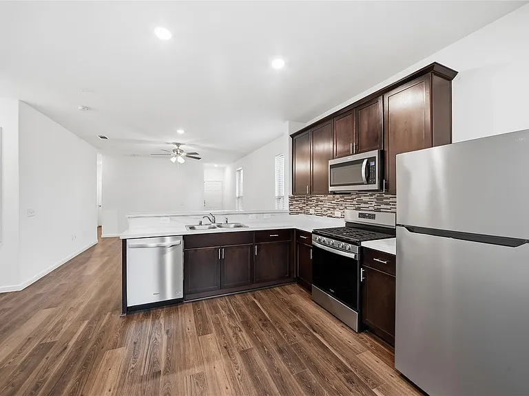 16306 Fontana Ct — Photo 12