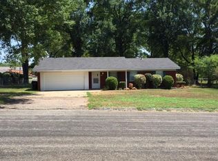 2912 Frederick Dr, Longview, TX 75604