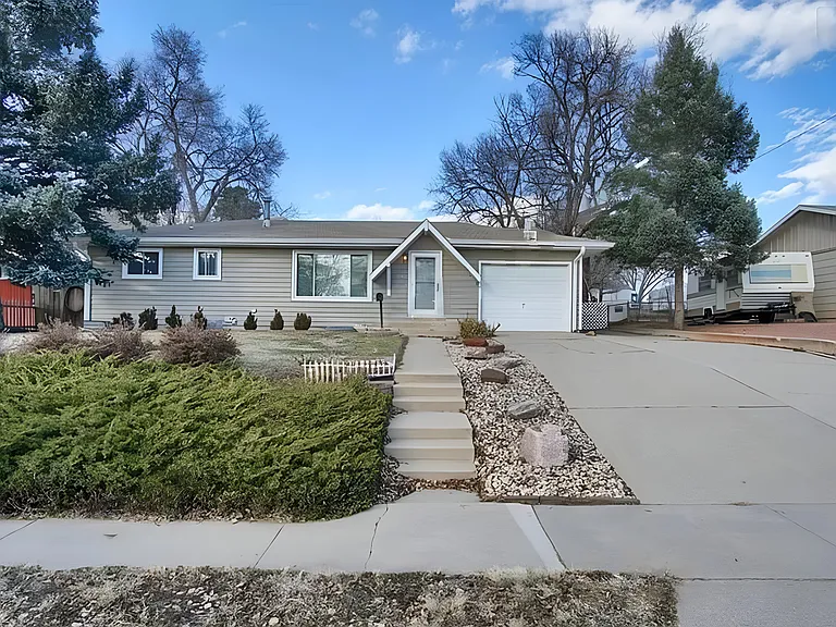 34 N Garland Ave — Photo 1