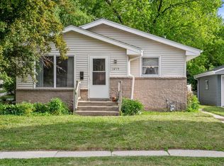 1215 Oscar St, Waukesha, WI 53186
