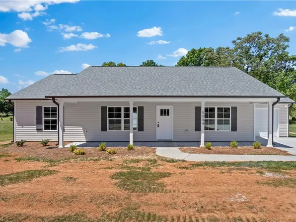5044 Polk Ave, Winston Salem, NC 27106