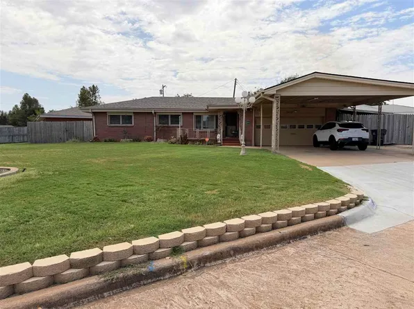 2810 NW Lynn Cir, Lawton, OK 73507