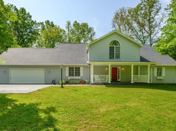 6404 Sprunica Ridge Rd, Nashville, IN 47448