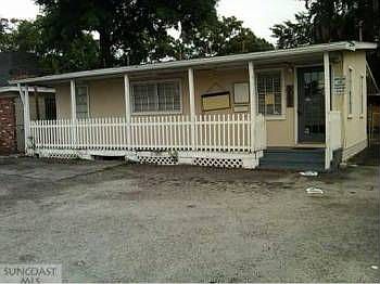 2nd image of 5102 N Armenia Ave