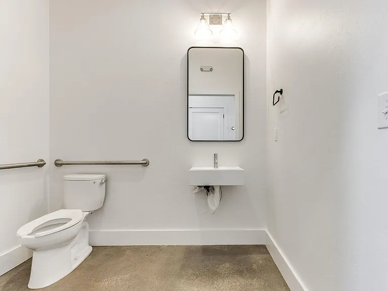 1705 Wheeler St — Photo 7
