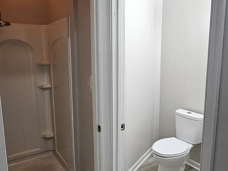1733 N Fulton Ave — Photo 19