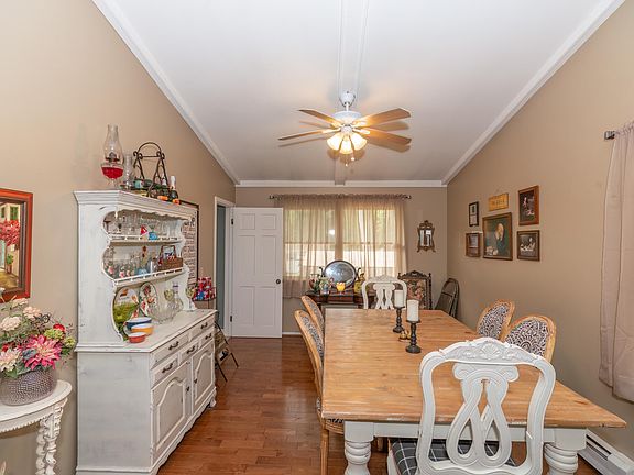4th image of 1347 Robin Rd