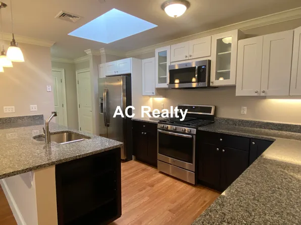 286 Main St Unit 206, Woburn, MA 01801