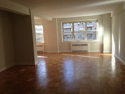Rented by Stonehenge NYC LLC | media 8