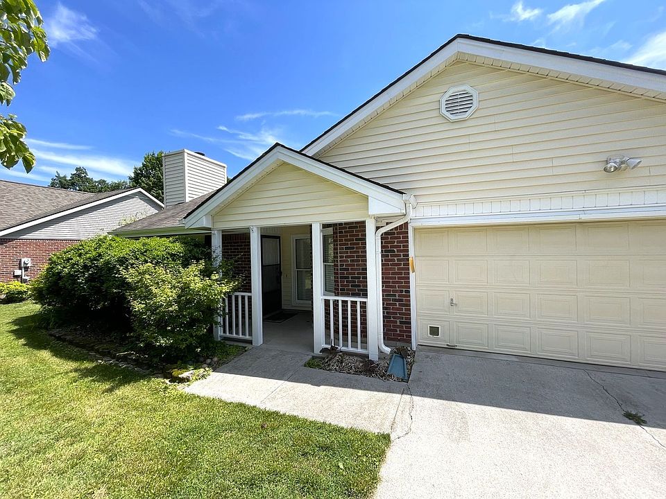1st image of 1604 Clear Brook Dr