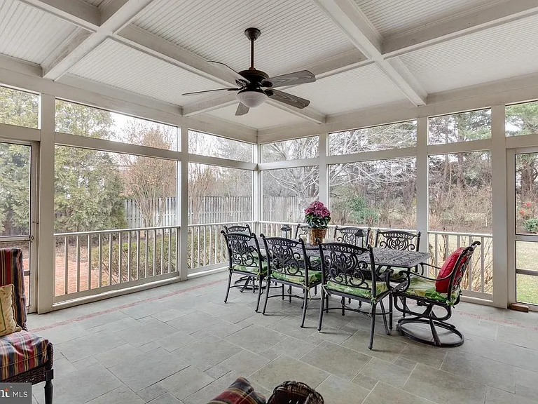 1207 Artnauman Ct — Photo 39