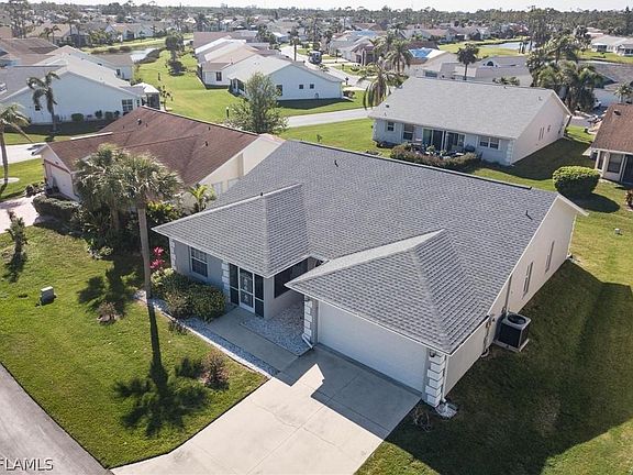 2nd image of 3711 Sabal Springs Blvd