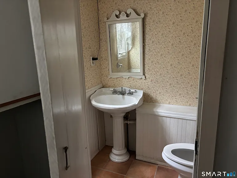 324 Wheelers Farms Rd — Photo 10