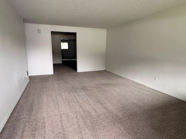 2753 SE Sedgwick Rd Unit A