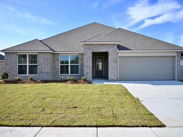 641 Griffiths Ct, Breaux Bridge, LA 70517