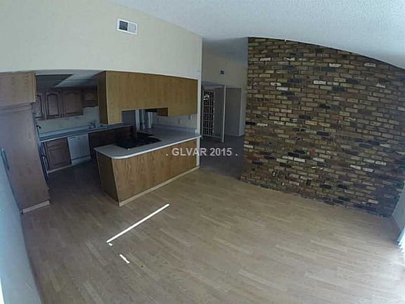 4th image of 5813 Carl Ave