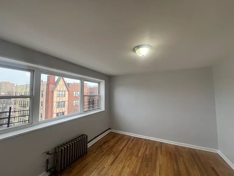 8 Pomona Ave #1 — Photo 4