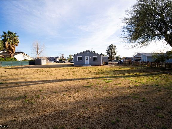 4th image of 190 Robbin Ave