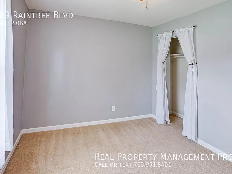 209 Raintree Blvd — Photo 35
