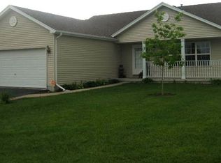 705 River Edge Cir, Ottawa, IL 61350