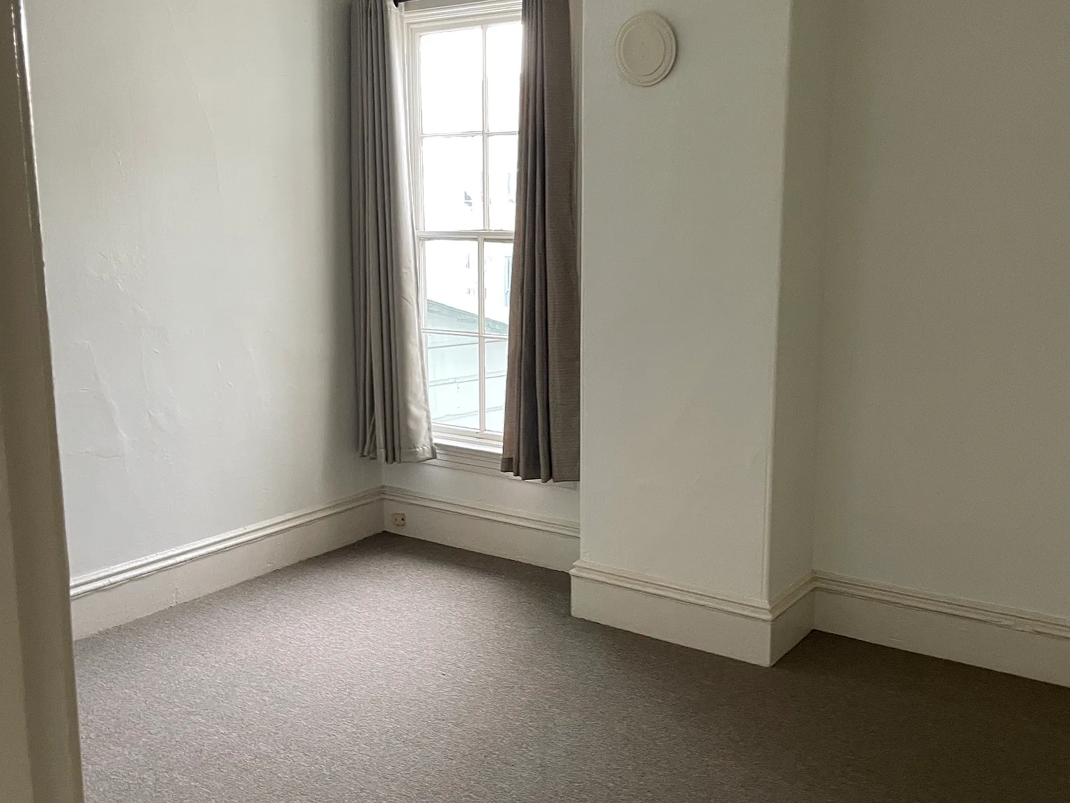 2 bed, 922 sqft, $4,800 — Photo 4