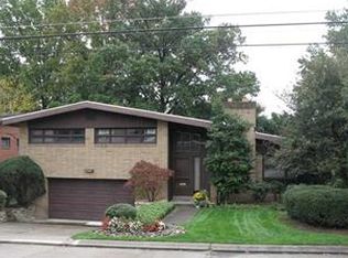 130 Penrose Dr, Pittsburgh, PA
