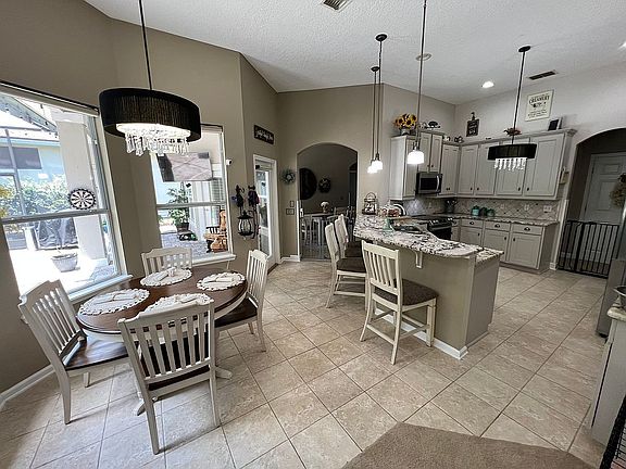 4th image of 3355 Tettersall Dr